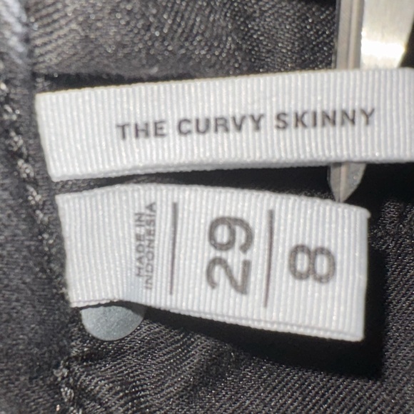 Loft Black "The Curvy Skinny" Cotton Blend Denim Jeans; Size 8/29 - Picture 9 of 10